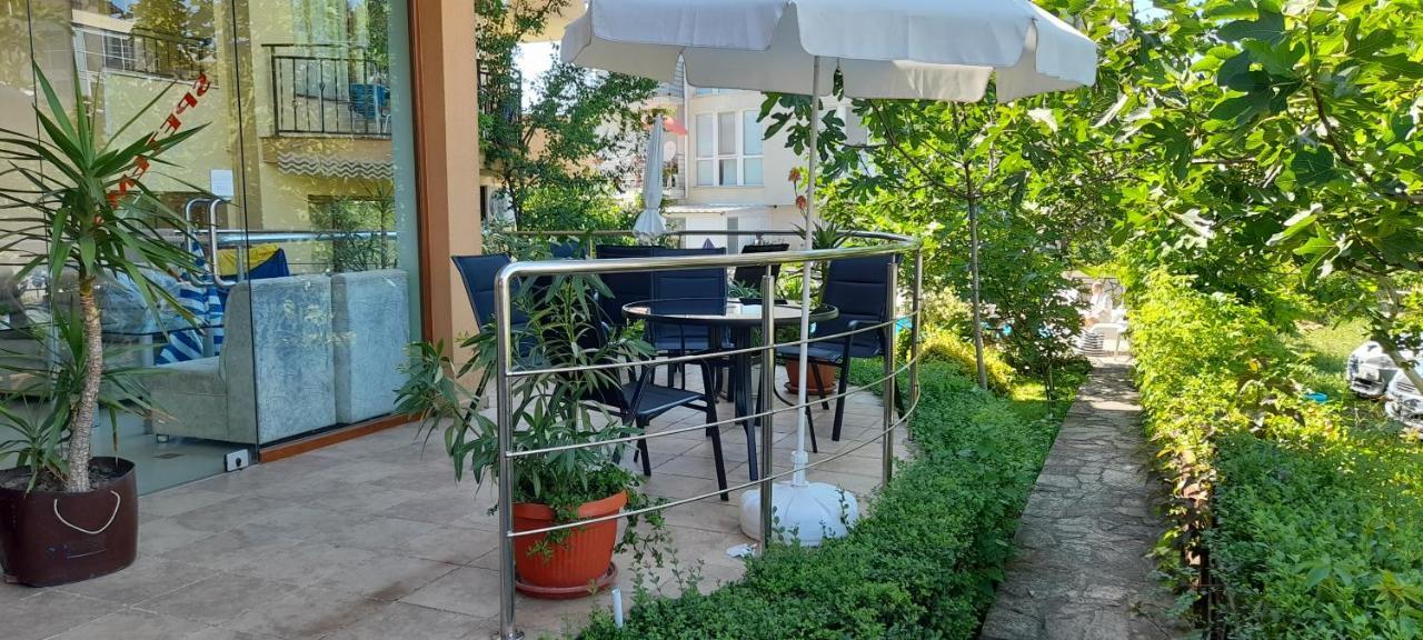 Семеен Хотел Атива - Family Hotel Ativa Lozenec Exteriér fotografie
