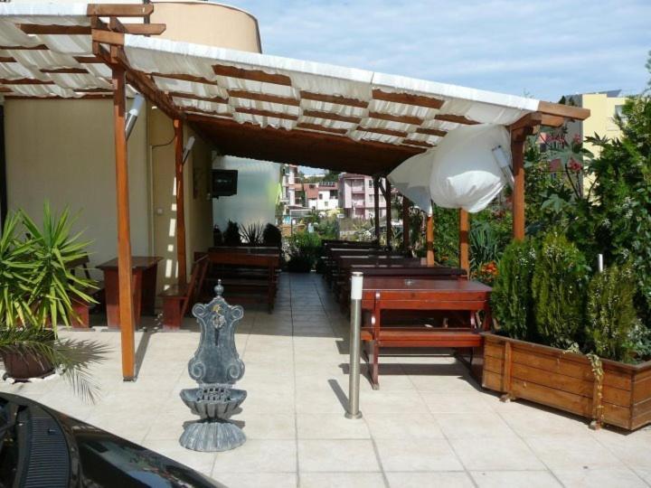 Семеен Хотел Атива - Family Hotel Ativa Lozenec Exteriér fotografie