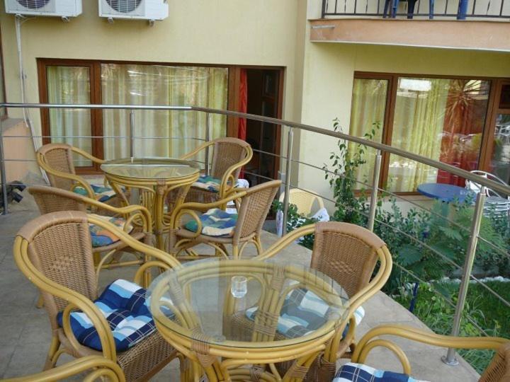 Семеен Хотел Атива - Family Hotel Ativa Lozenec Exteriér fotografie