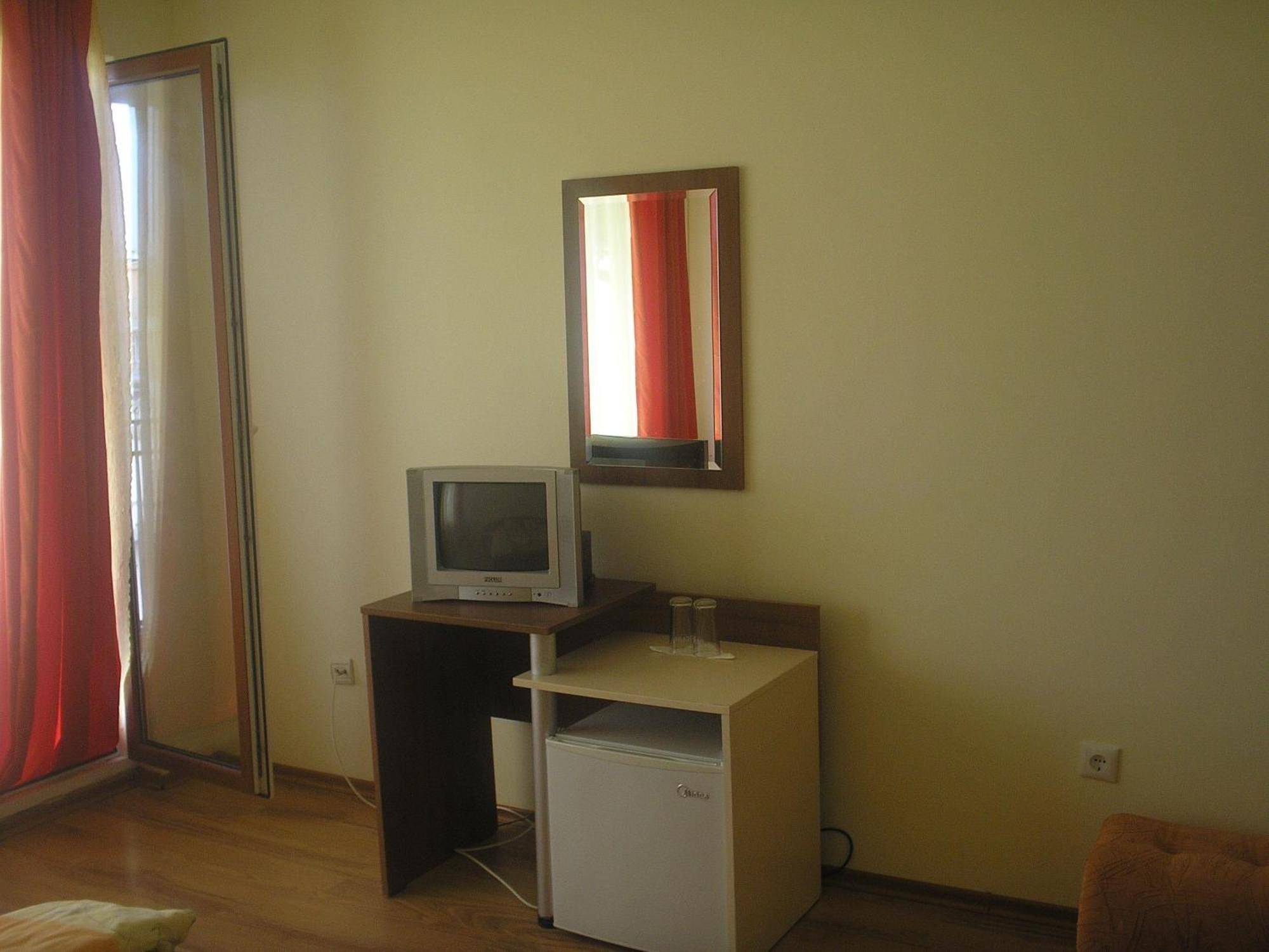 Семеен Хотел Атива - Family Hotel Ativa Lozenec Exteriér fotografie